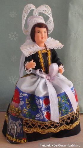 Бретань / Франция. Куклы в национальных бретонских костюмах