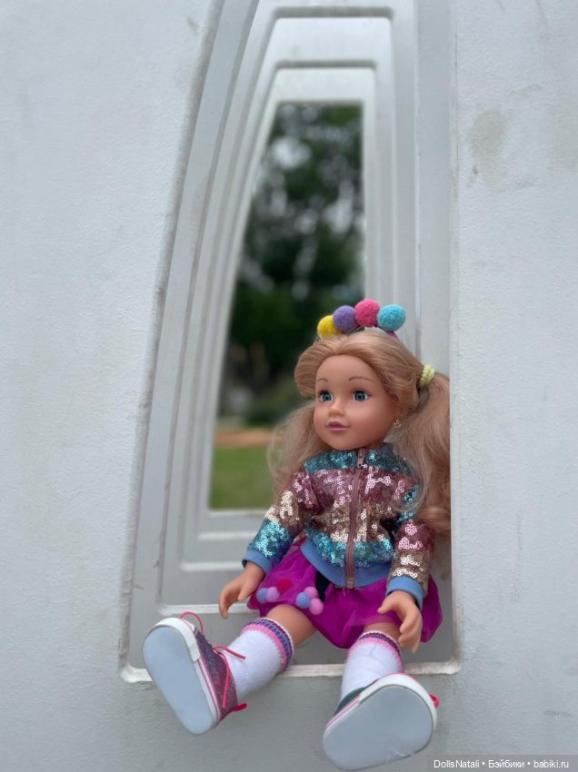 Исполнение мечты — Коллекции игровых кукол (Playline): фото полок (фото 2)