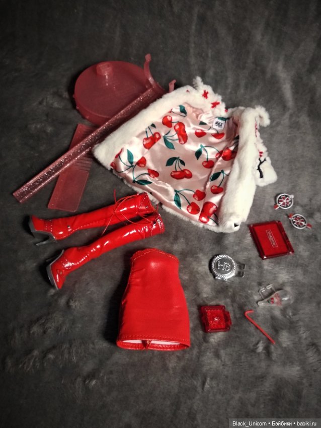 Роззи Редвуд, знакомство и распаковка