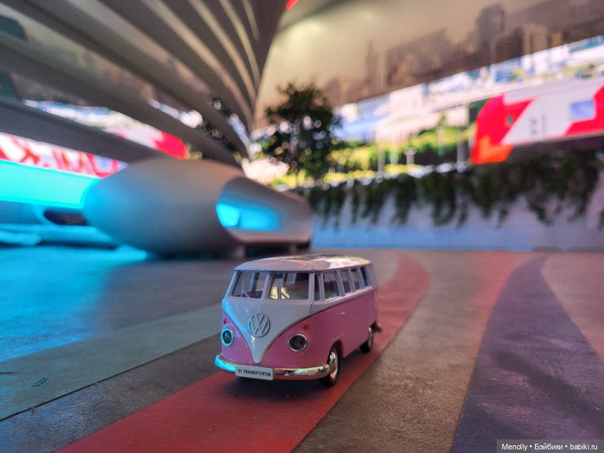 В гости к "потомкам" — Интересные игрушки и фигурки (разное): редкие