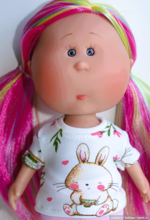 Срочно одела Мини-Мий — Куклы Nines d'Onil (Нинес): Миа (Mia) (фото 10)