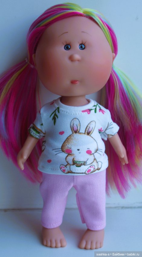 Срочно одела Мини-Мий — Куклы Nines d'Onil (Нинес): Миа (Mia) (фото 9)