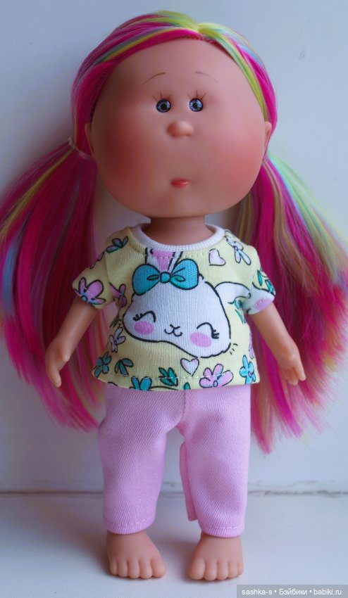 Срочно одела Мини-Мий — Куклы Nines d'Onil (Нинес): Миа (Mia) (фото 5)