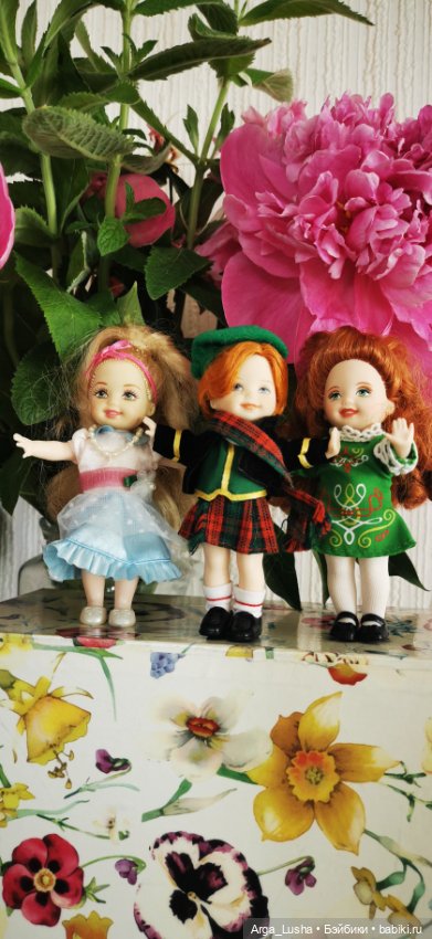 Прекрасные соцветия или прогулки с разными куклами