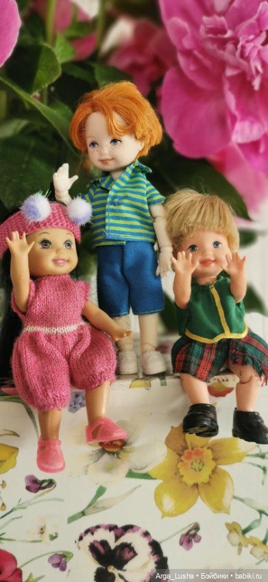 Прекрасные соцветия или прогулки с разными куклами