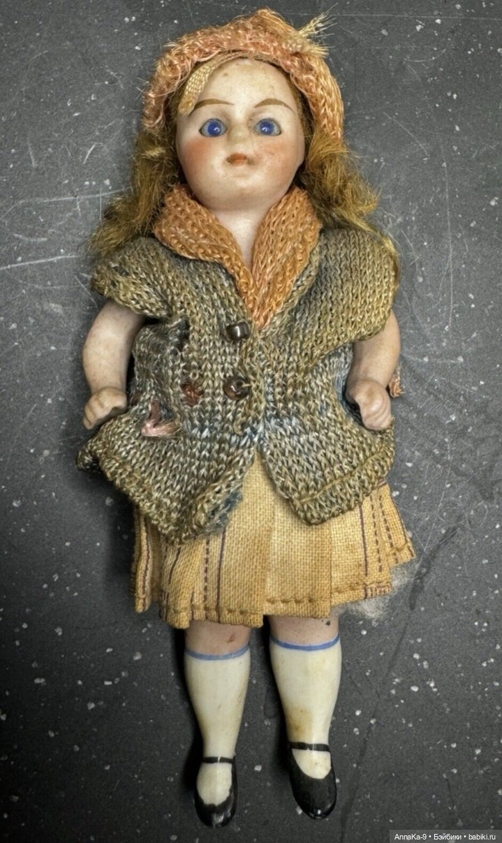 Antique All bisque Doll — Антикварные куклы Mignonette (Миньонетта): карманные (фото 4)