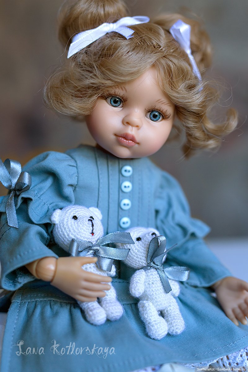 Дамы в голубом — Куклы Ruby Red (Руби Ред) Fashion Friends: Siblies (фото 2)