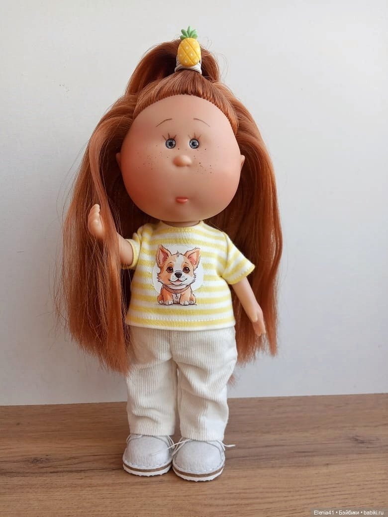 Озорная малышка Миа и корги (фото 2)