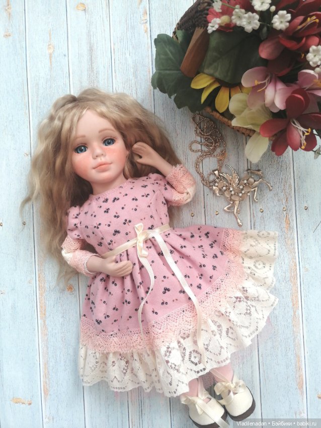 Модный приговор для фарфоровой куклы