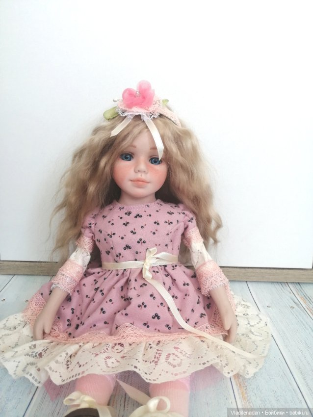 Модный приговор для фарфоровой куклы