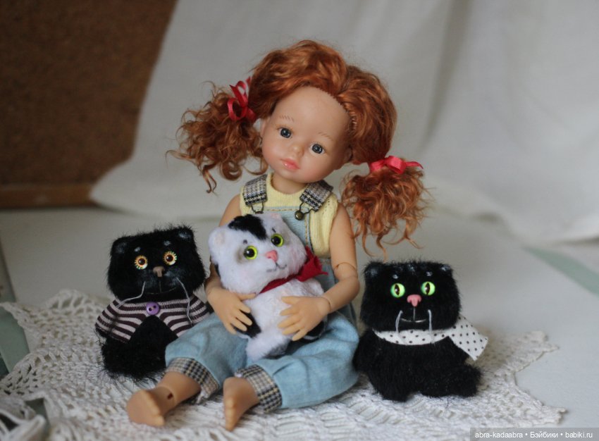 Куколкам тоже нужны игрушки