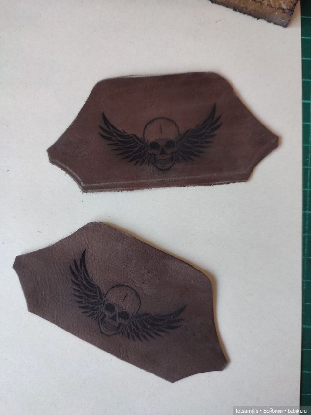 Гравировка на обуви для кукол (фото 2)