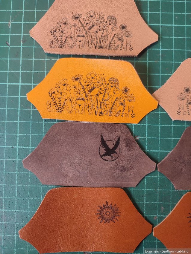 Гравировка на обуви для кукол (фото 3)