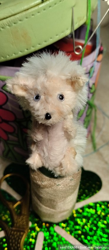 Белый ёжик — Авторские игрушки из разных материалов: синельная проволока (фото 2)