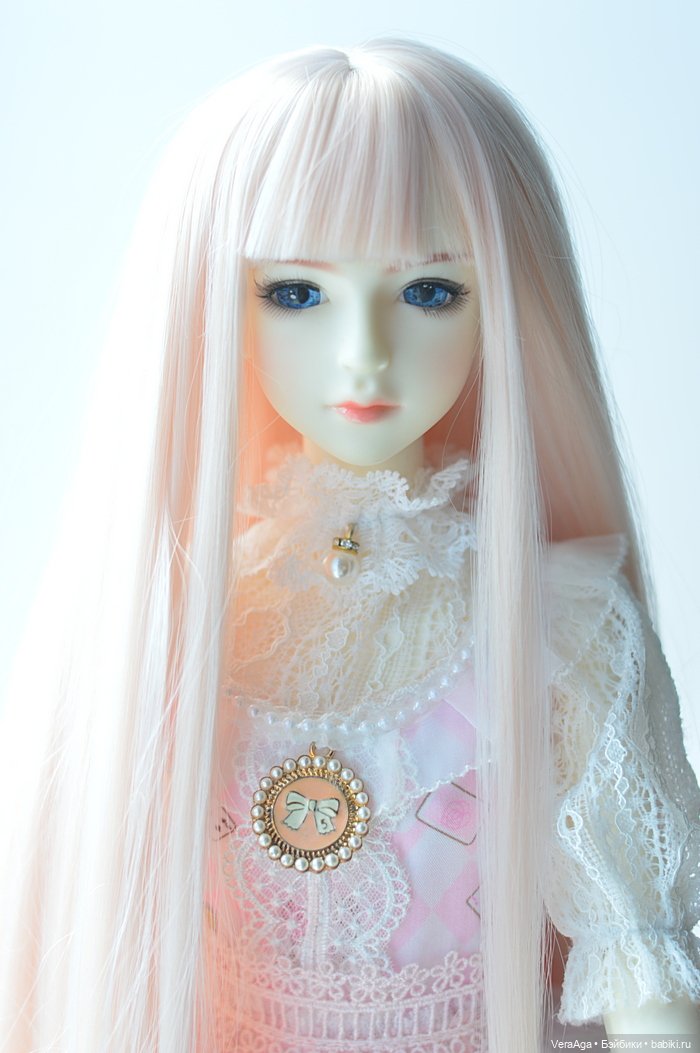 "Синичка"- шарнирная кукла Xinyi формата 1/3