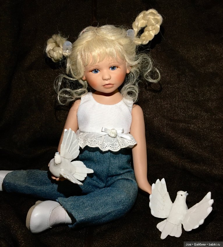 Красавица Lea с голубками от Gabriele Muller 2008