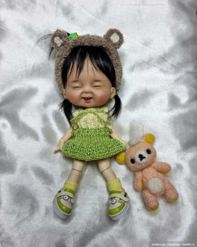 Комплект для новенькой — Одежда и обувь для кукол своими руками: фото