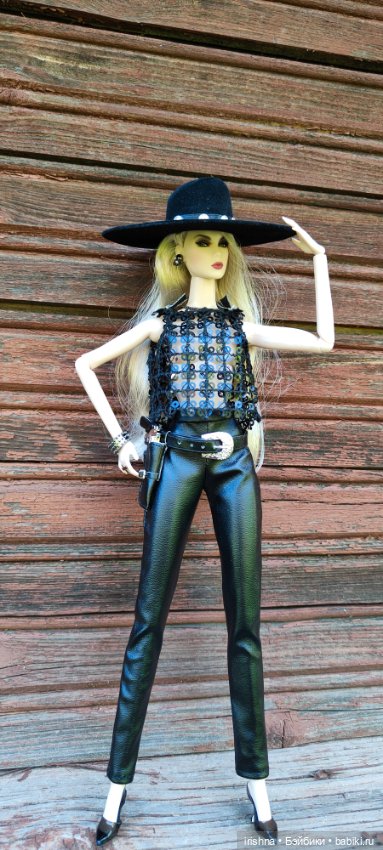 Фотосессия с оружием — Куклы Integrity Toys (Интегрити): Poppy Parker (фото 7)