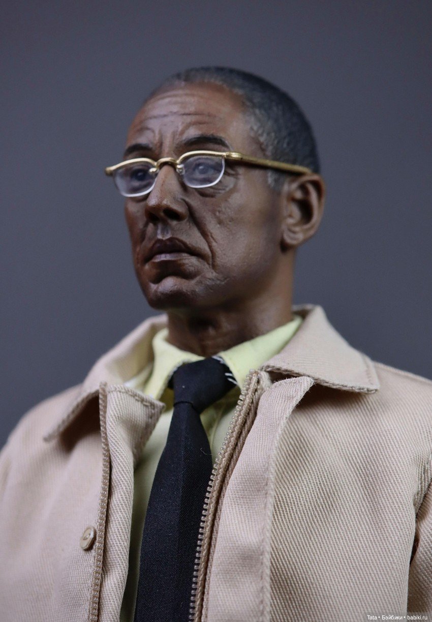 Фигурка Густаво Фринга от Present Toys (фото 5)