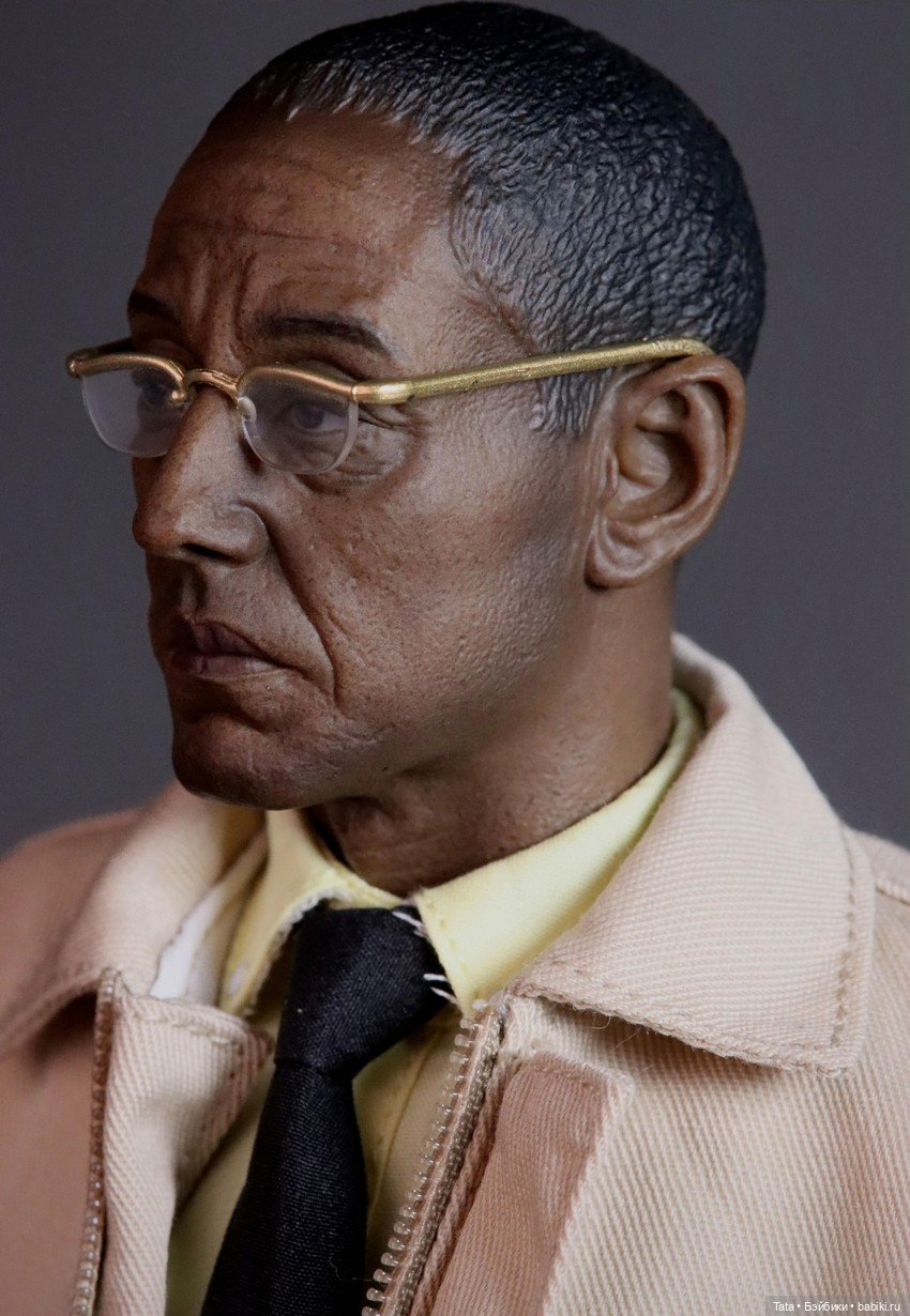 Фигурка Густаво Фринга от Present Toys (фото 9)