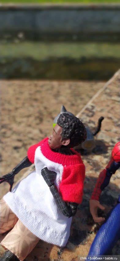 Парни на прогулке ( Экшен фигурки Spiderverse) (фото 7)