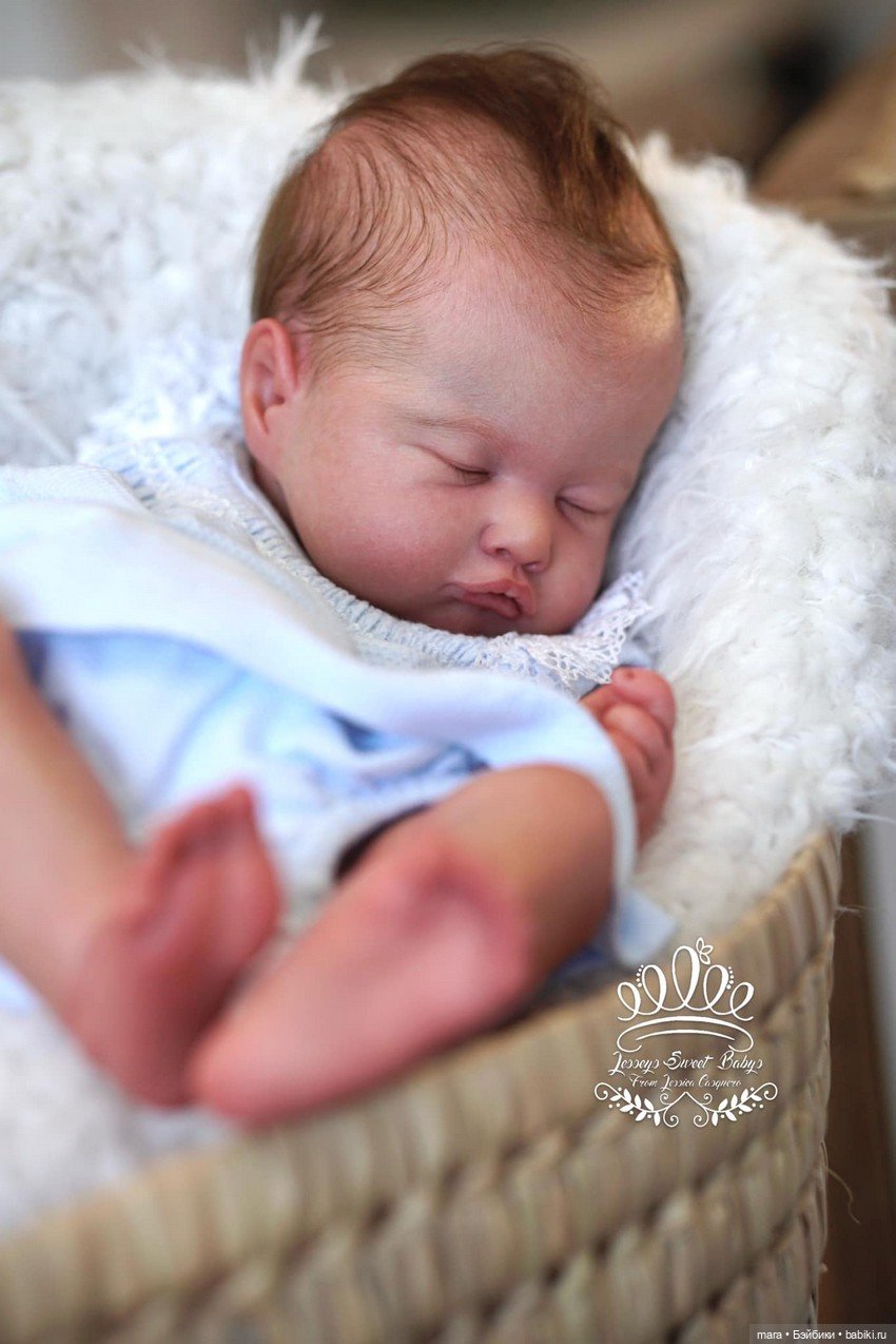 Angelina скульптора Shi Mrofka скульптора Jessica Casquero