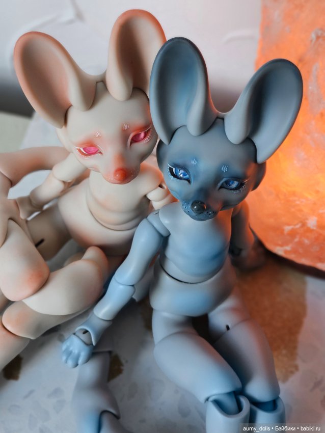 Синяя 💙 и красная ❤ лисицы