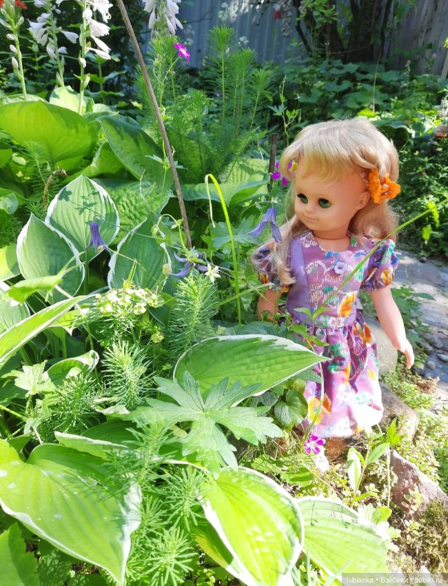 Аурелия знакомится с садом (фото 4)