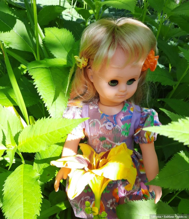 Аурелия знакомится с садом