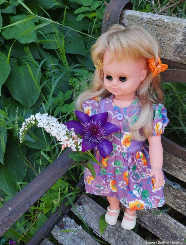 Аурелия знакомится с садом