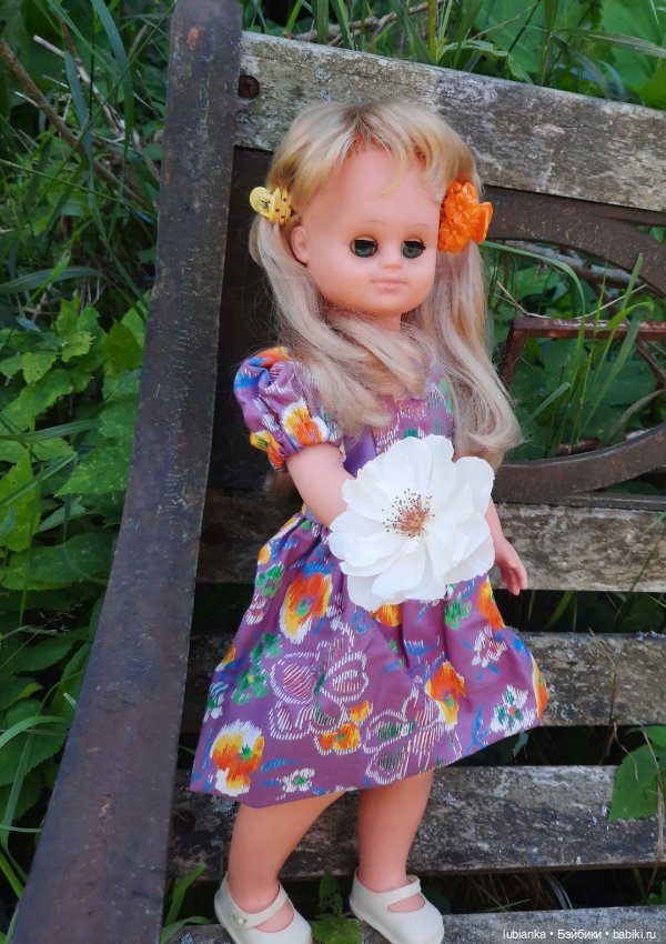 Аурелия знакомится с садом