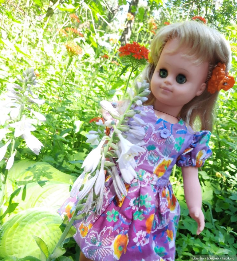 Аурелия знакомится с садом (фото 6)