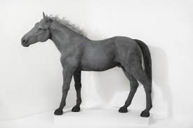 Необычные скульптуры из проволоки Kendra Haste