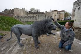 Необычные скульптуры из проволоки Kendra Haste