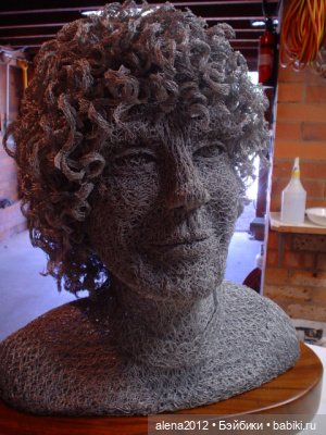 Шедевры из проволоки и коряг от художника Ивана Ловатта