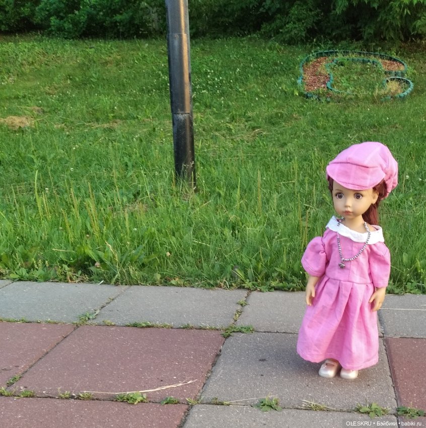 Прогулка со Светочкой по местным окрестностям