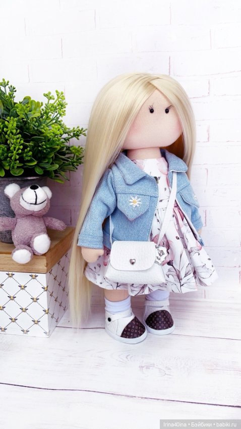 Кукла игровая с набором одежды (фото 6)