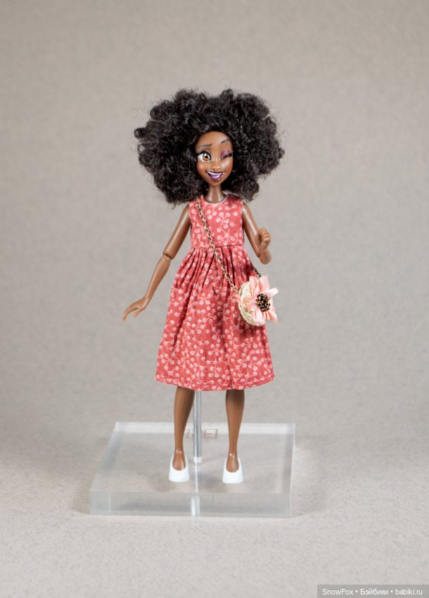 Лето в миниатюре — Куклы Disney Animators и Принцессы Диснея: Disney Store