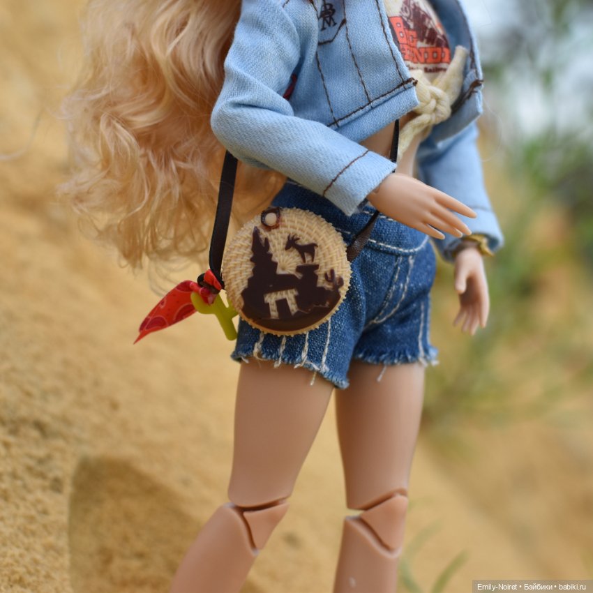 Фото в песке — Куклы Disney Animators и Принцессы Диснея: Disney Store (фото 5)
