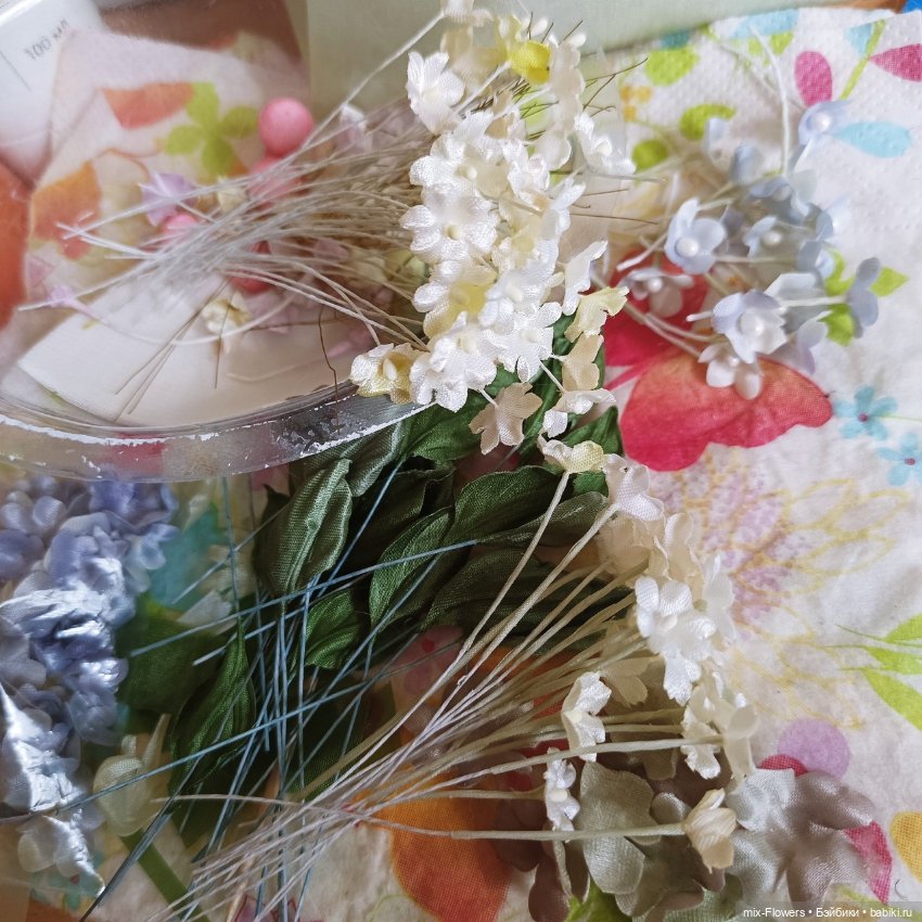 Цветочные процессы — Авторские украшения и аксессуары для кукол: фото (фото 3)