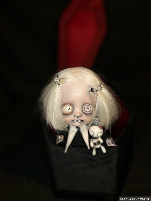 Маленькая мертвая девочка Ленор (фото 2)