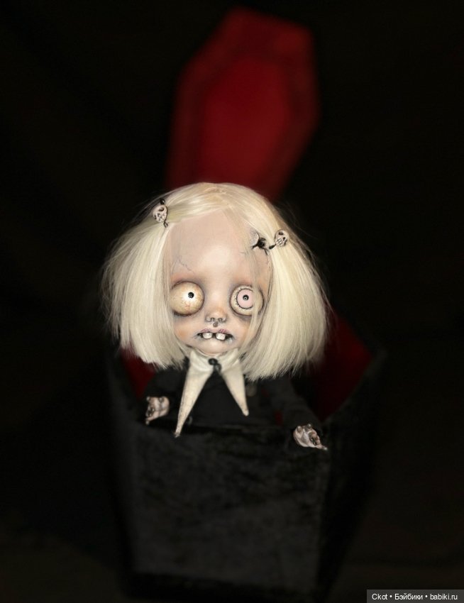 Маленькая мертвая девочка Ленор (фото 3)