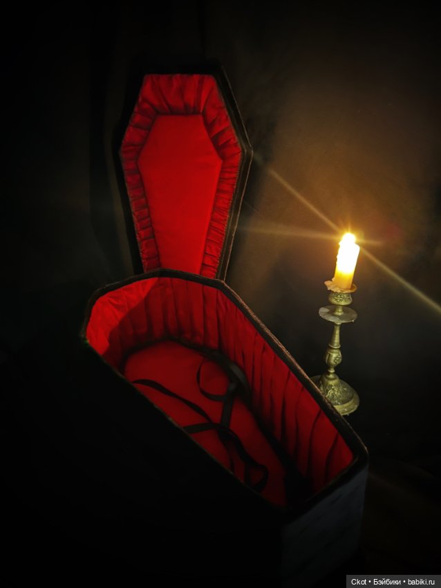 Маленькая мертвая девочка Ленор