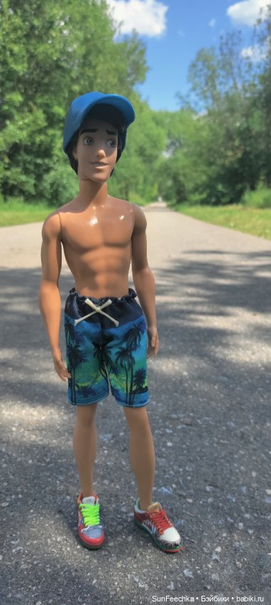 Живёт такой парень — Коллекции игровых кукол (Playline): фото полок (фото 4)