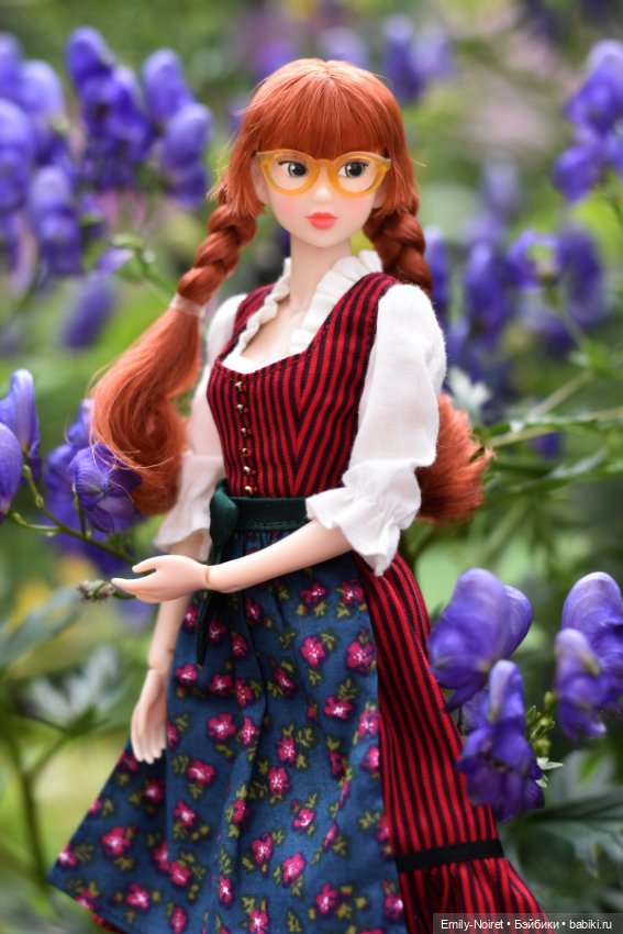 Фото-подборка куколок — Коллекции игровых кукол (Playline): фото полок (фото 3)