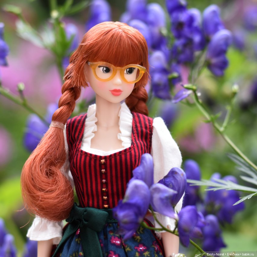 Фото-подборка куколок — Коллекции игровых кукол (Playline): фото полок (фото 2)
