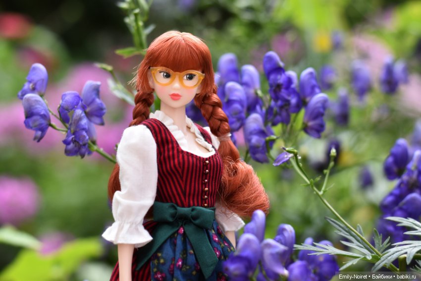 Фото-подборка куколок — Коллекции игровых кукол (Playline): фото полок