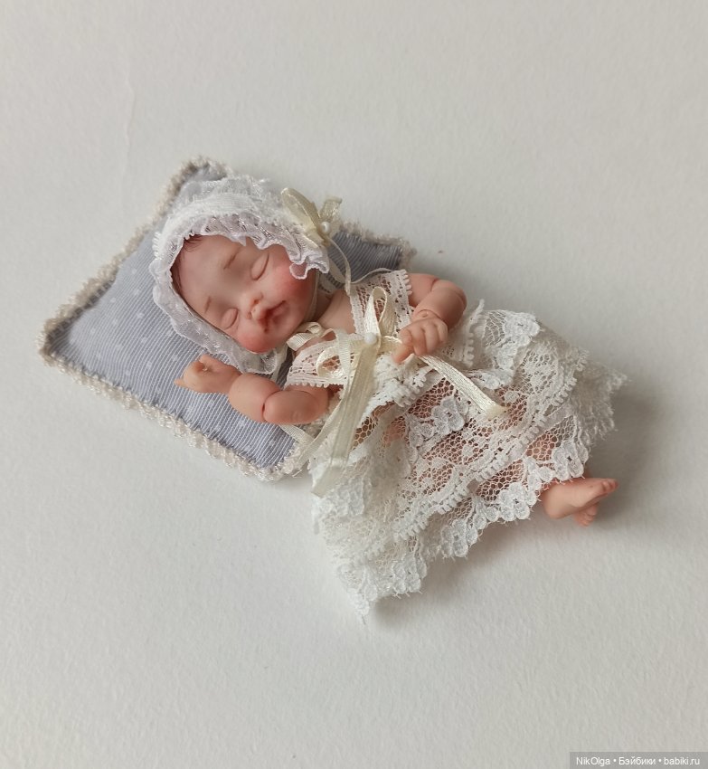 Самая крохотная, рост 10 см (фото 8)