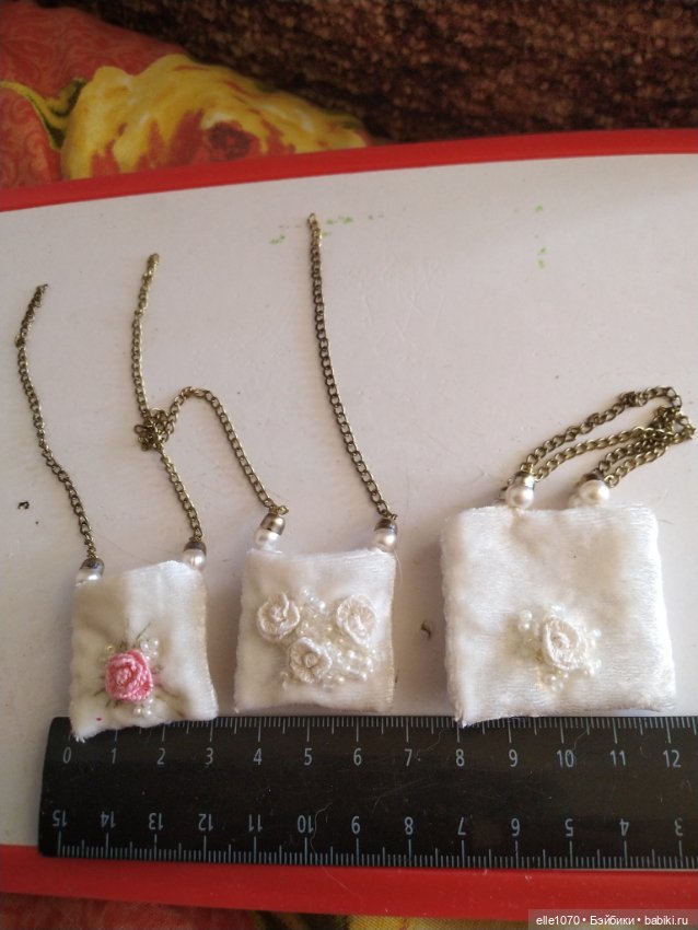 Девочку делает сумочка — Одежда и обувь для кукол своими руками: фото (фото 2)