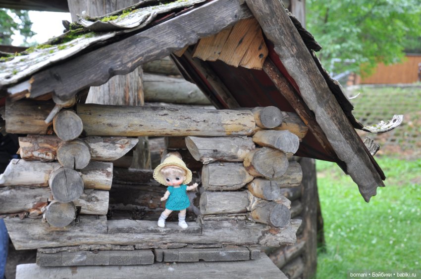 Бусинка и Лялечка в горном парке имени П. П. Бажова